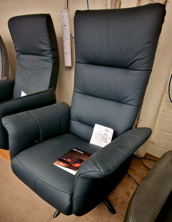 *CLEARANCE* Duke Manual Recliner - Ocean Blue