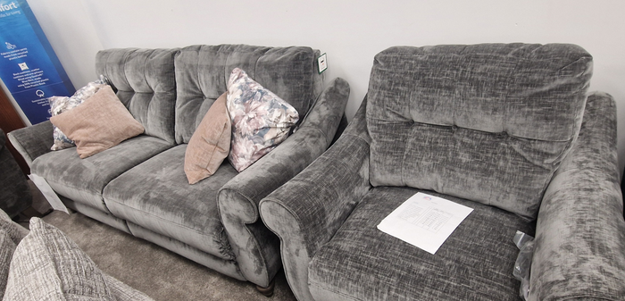 *CLEARANCE* Kinsley Upholstery Collection