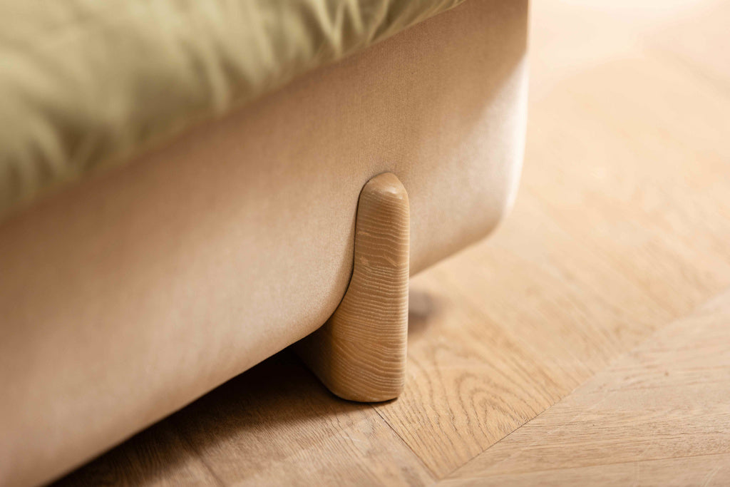 Flynn Bedroom Collection