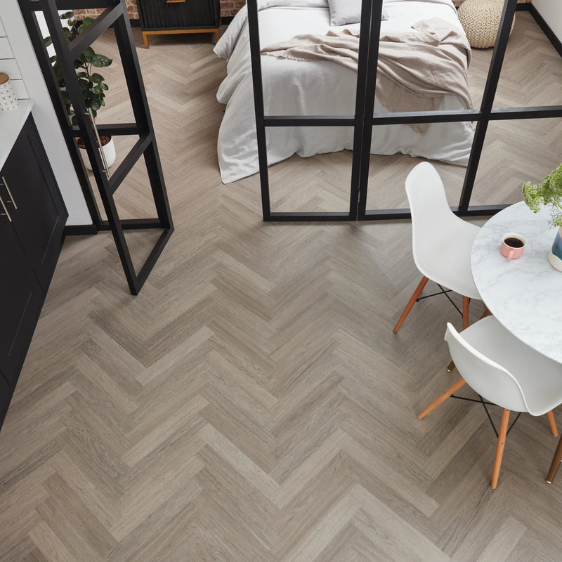 *CLEARANCE* Karndean Knight Tile Parquet - Grey Studio Oak SM-KP152 x3 BOX BUNDLE