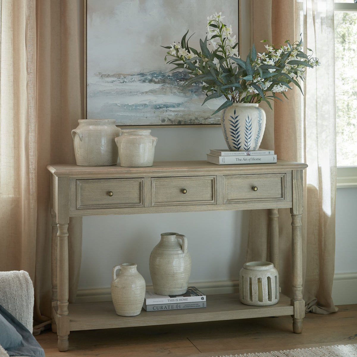 Delphine Living Collection