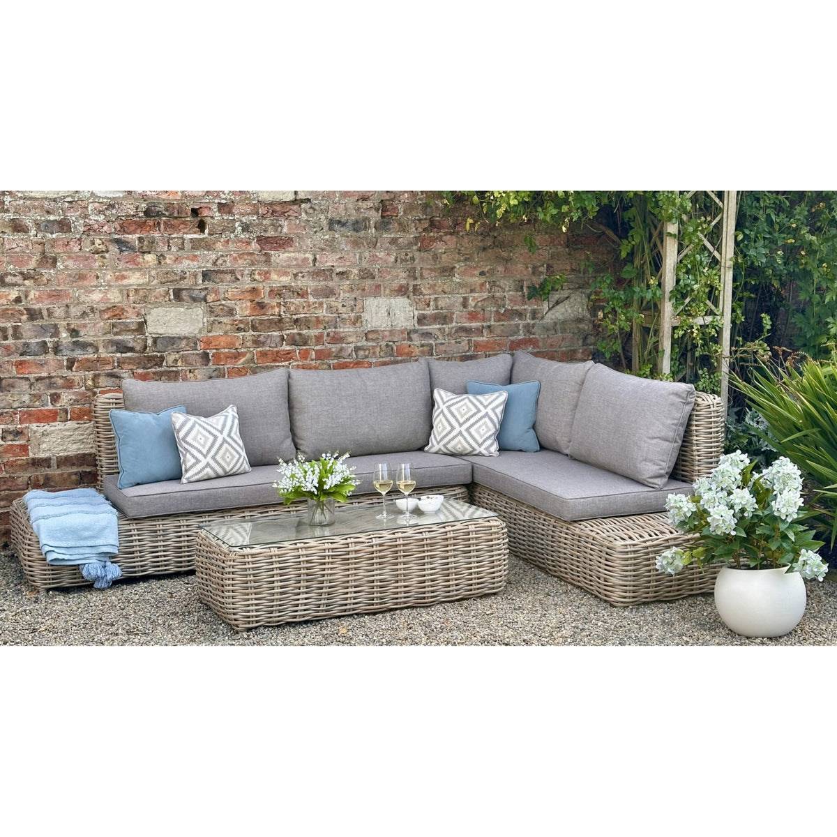 Amalfi Outdoor Collection