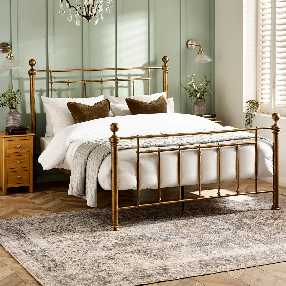Aurelia Metal Bed - Brass Effect