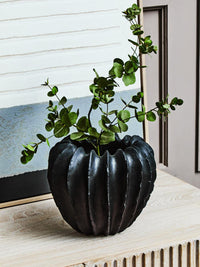 Broc Accessory Collection - Black