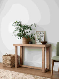 Oakley Living and Dining Collection