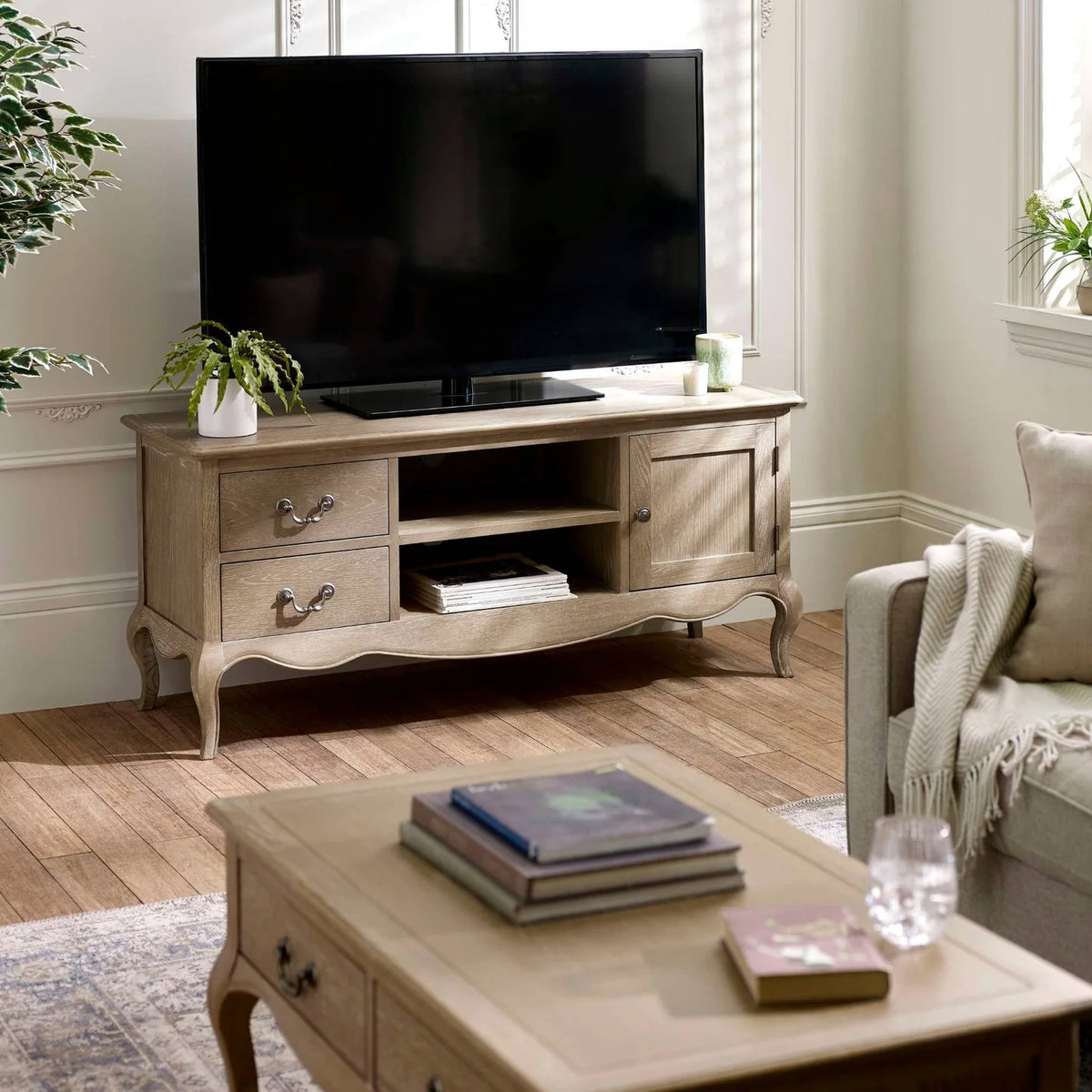Camille Living Collection