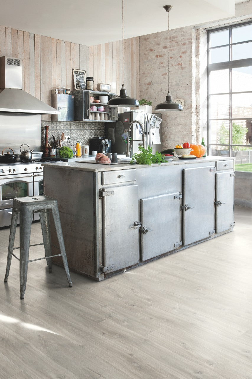 Canyon Oak Grey with Saw Cuts