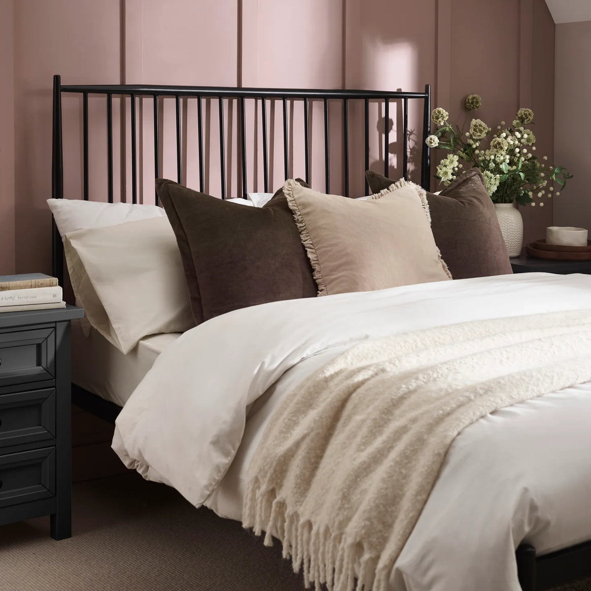 Floyd Metal Spindle Bed