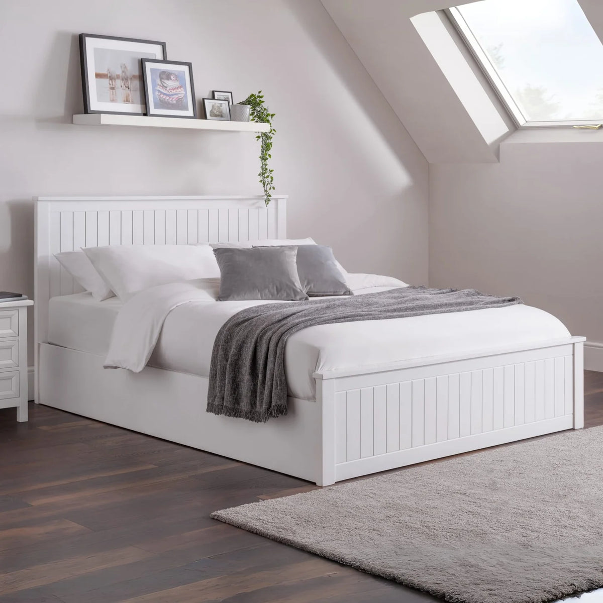 Maine Bedroom Collection - Surf White