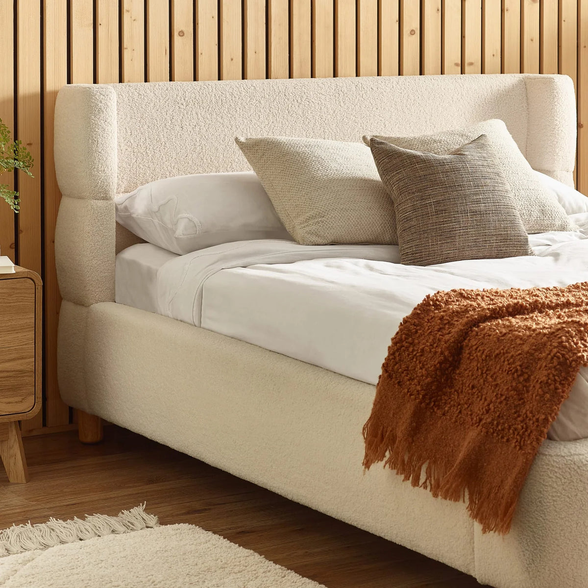 Oberon Bed