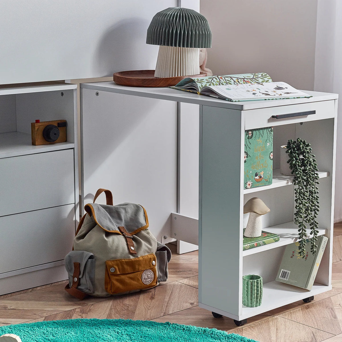 Otis Midsleeper - White