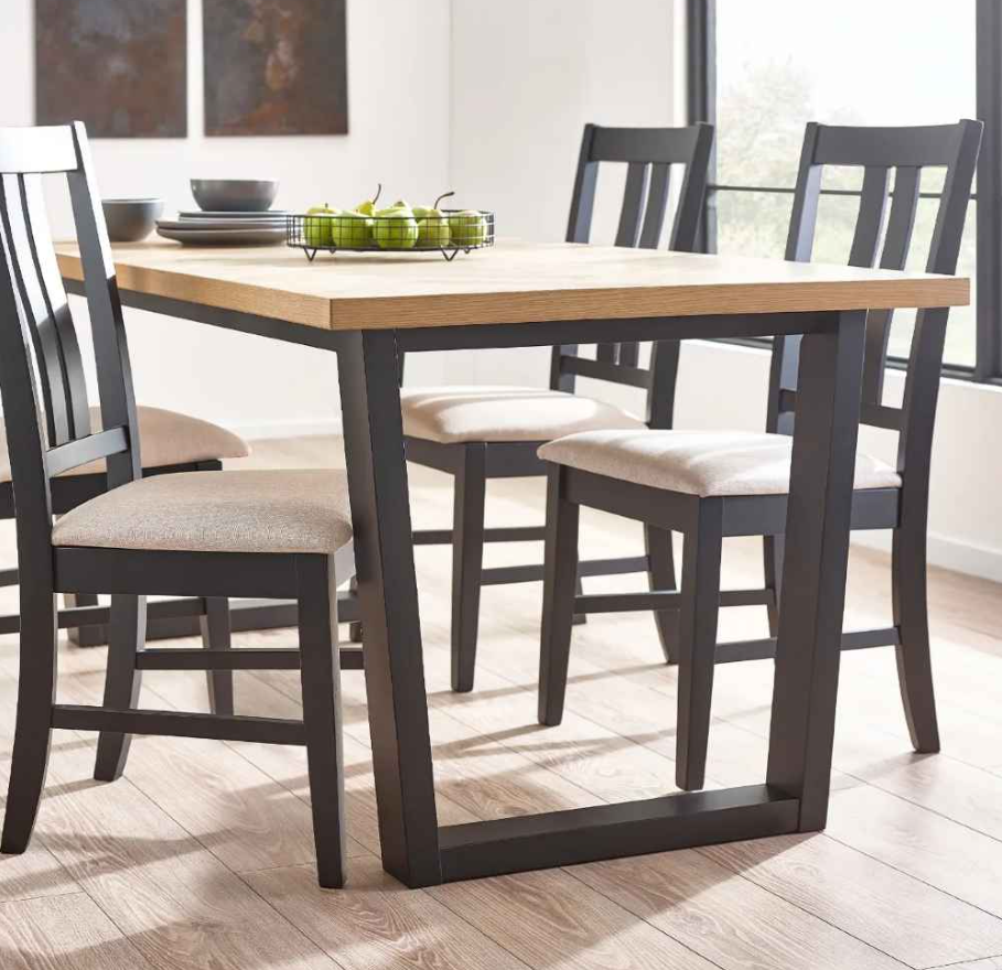 Hilton Dining Collection