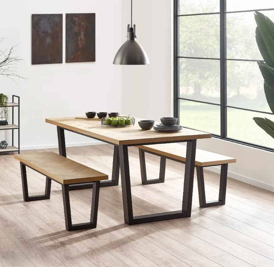 Hilton Dining Collection