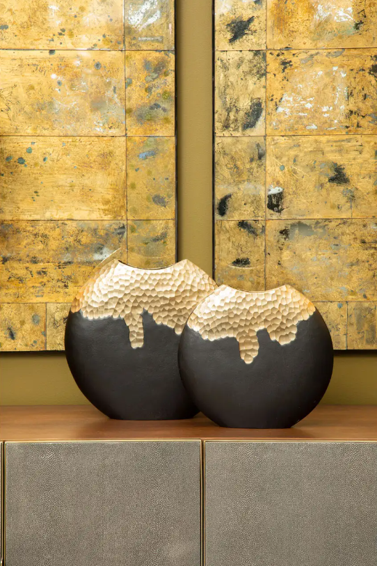 Daito Black Gold Vase Collection
