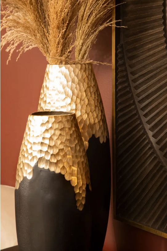 Daito Black Gold Vase Collection