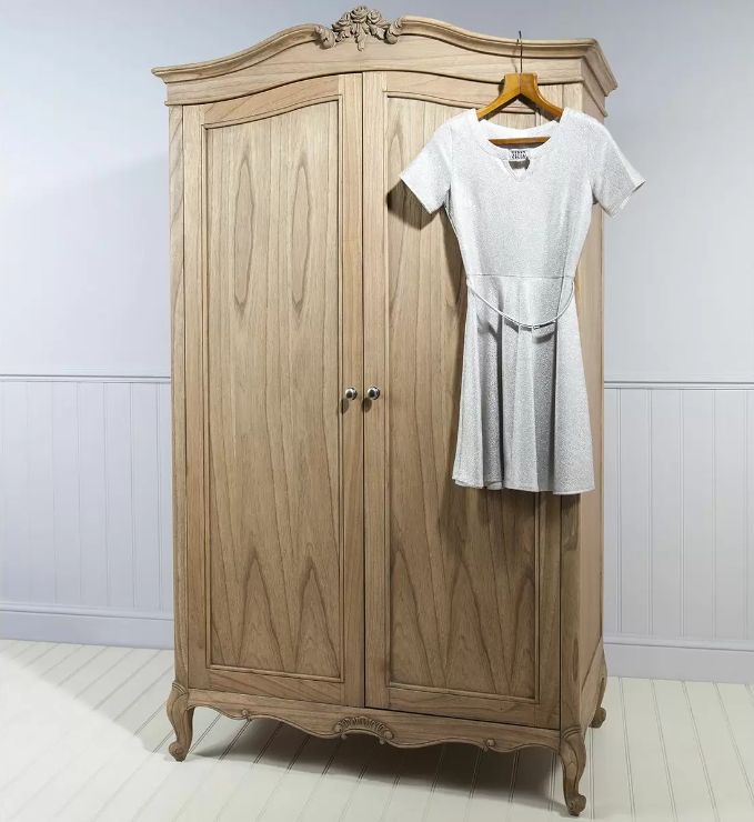 Chic Bedroom Collection
