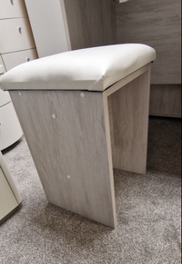 *CLEARANCE* Heart Stool - Light Artwood