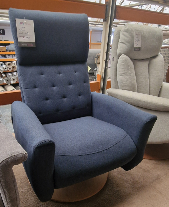 *CLEARANCE* Ikon Sirius Chair