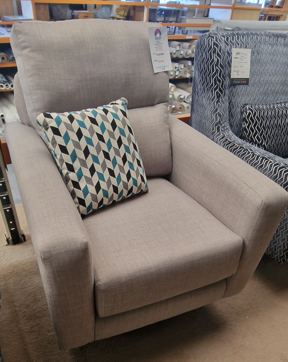 *CLEARANCE* Susanne Swivel Chair - Oslo Ocean Velvet