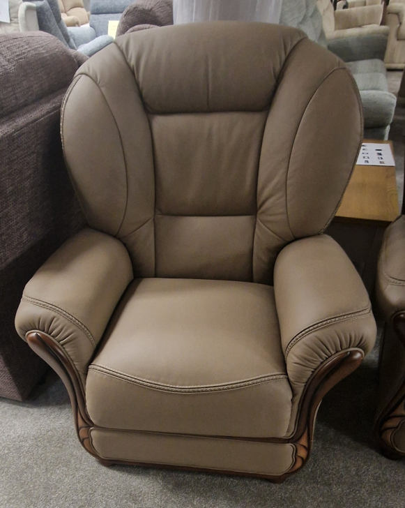 *CLEARANCE* Charlotte 3+1+1 Suite 336/Walnut