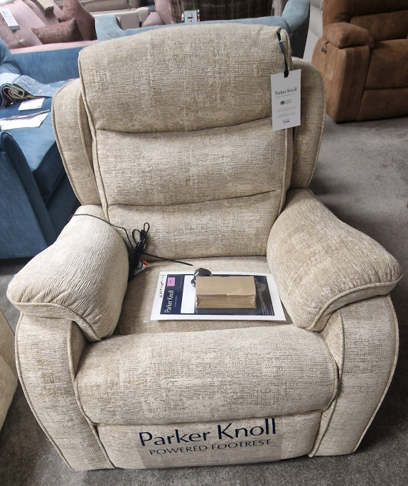 *CLEARANCE* Parker Knoll Michigan Suite - Athena Sand