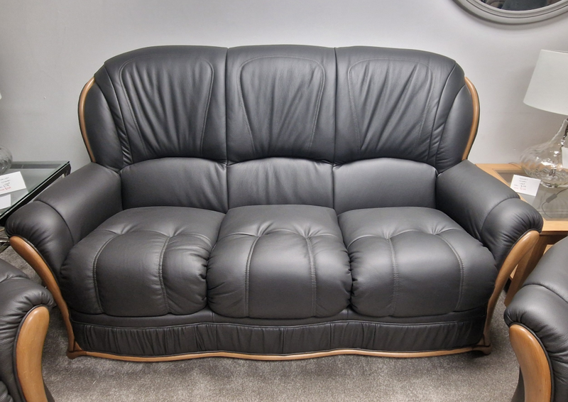 *CLEARANCE* Prestige 3+1+1 Taurus Anthracite/Distressed Walnut