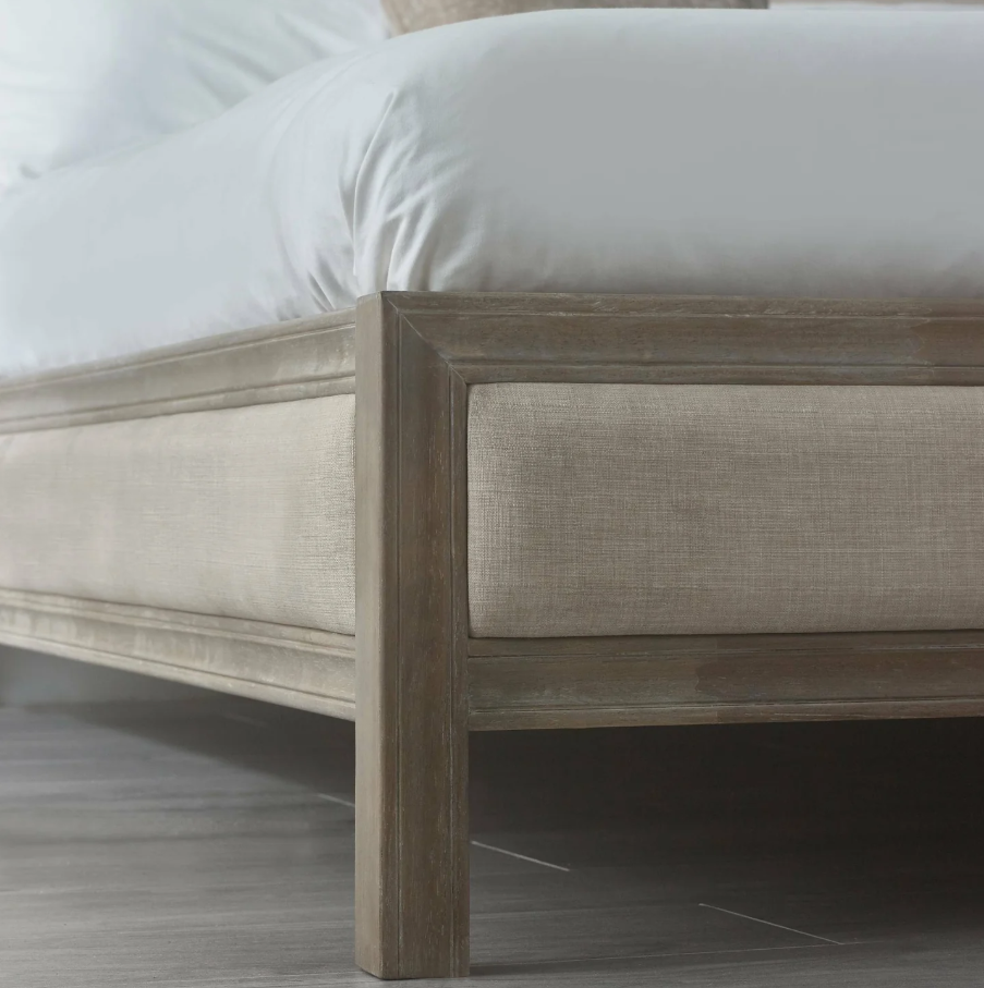 Lucie Bed
