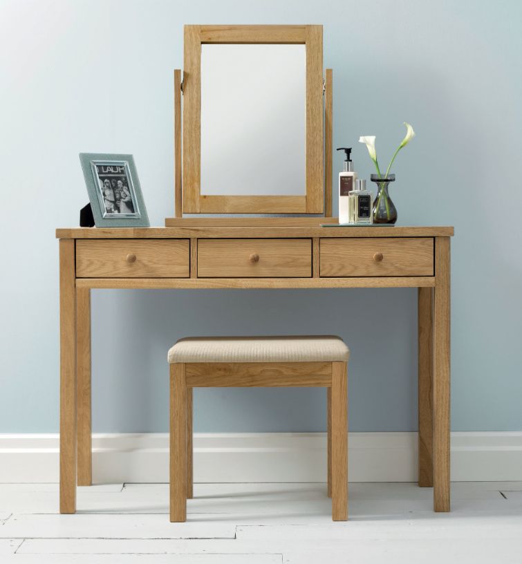 Atlanta Oak Bedroom Collection