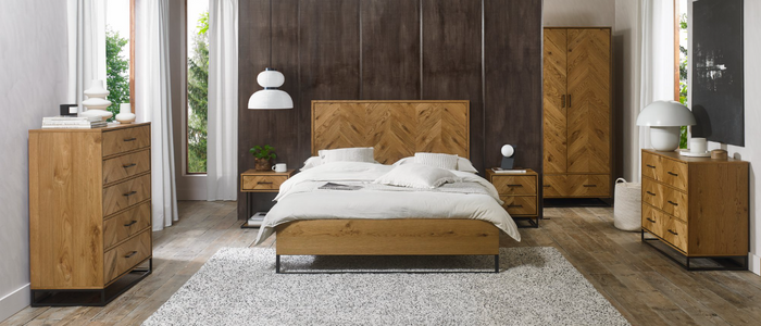 Riva Oak Bedroom Collection