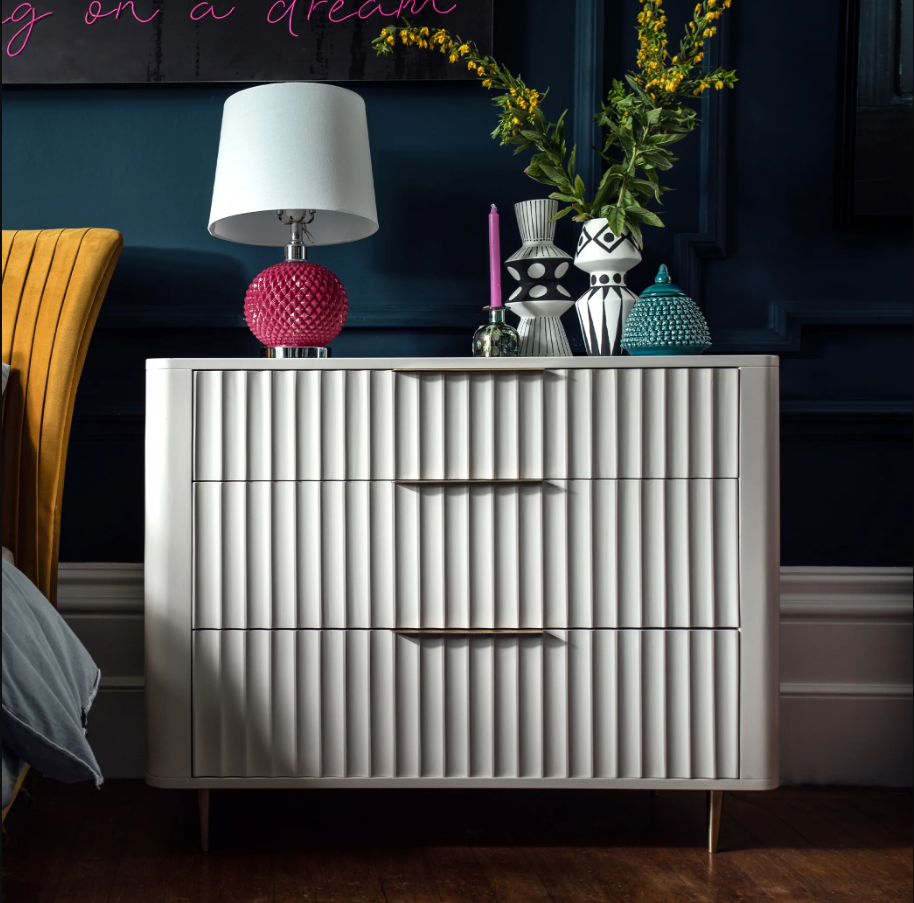 Lily Bedroom Collection