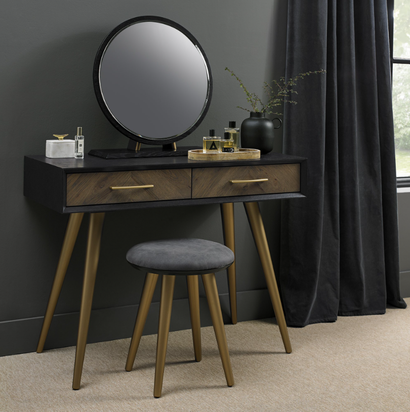 Sienna Bedroom Collection - Fumed Oak and Peppercorn