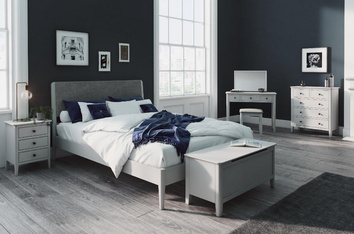 Hamlet Bedroom Collection