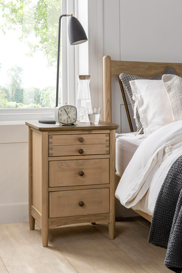 UT Bedroom Collection