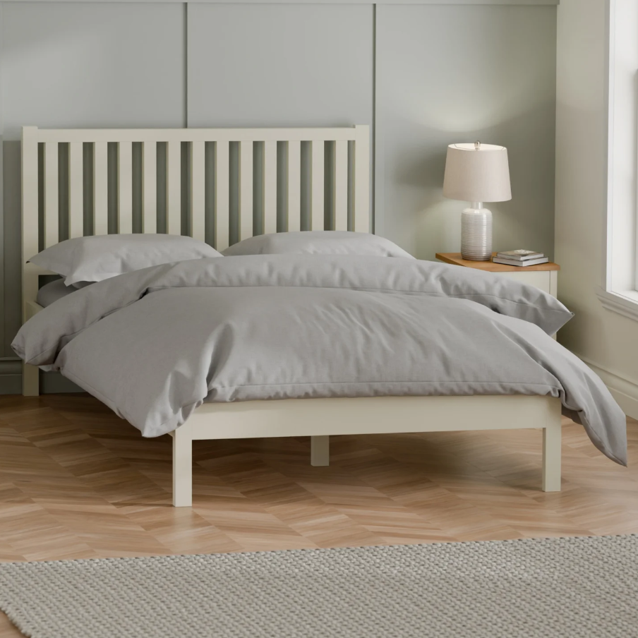 Coxmoor Ivory & Oak Bedroom Collection