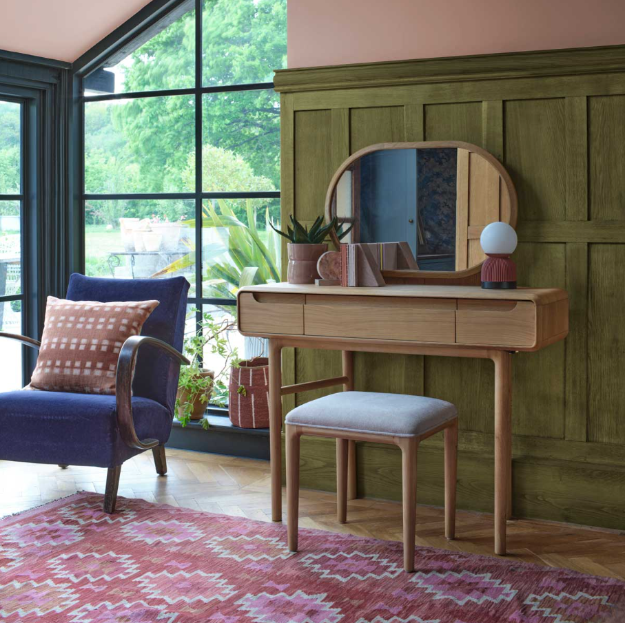 Winchester Bedroom Collection