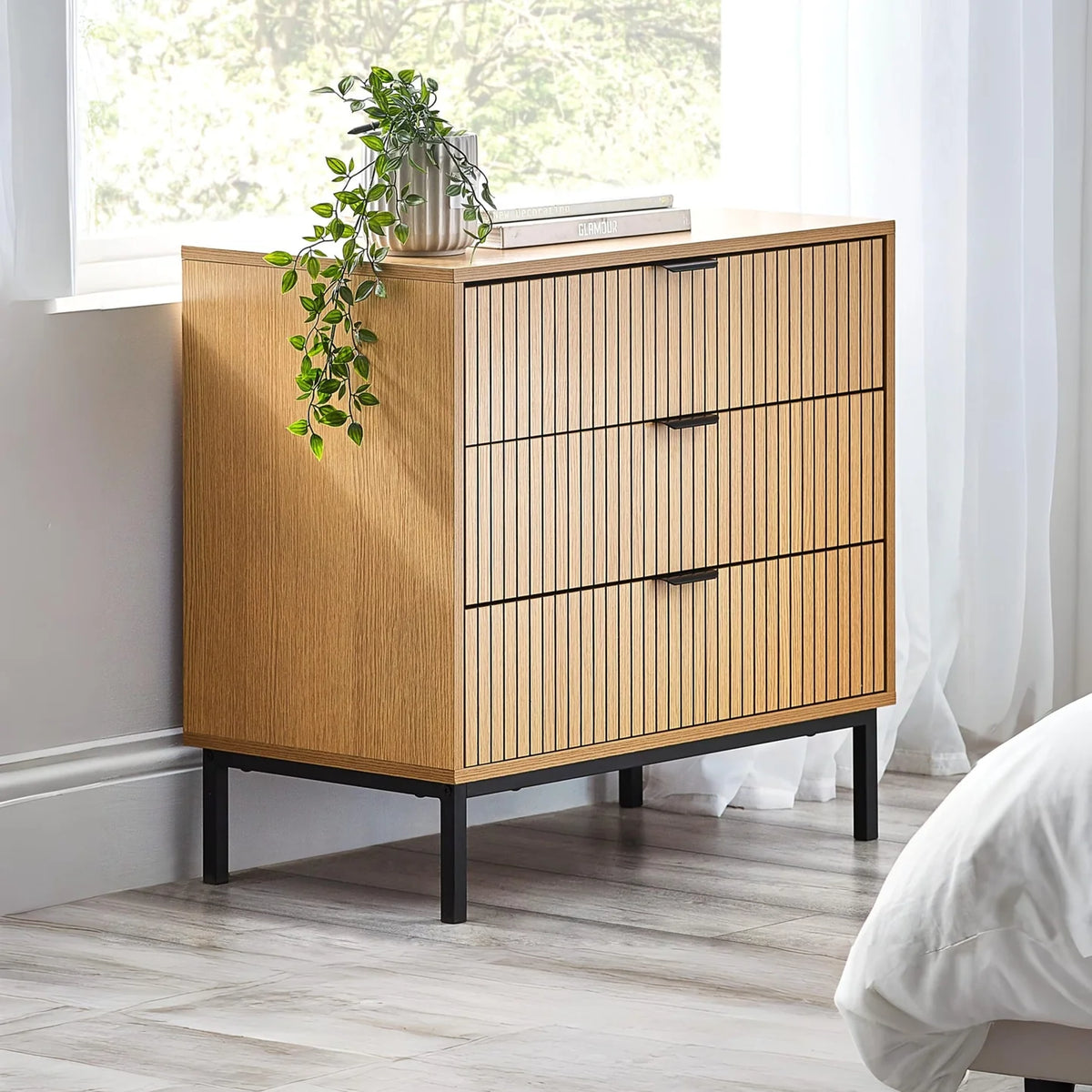 Sia Bedroom Collection - Light Oak