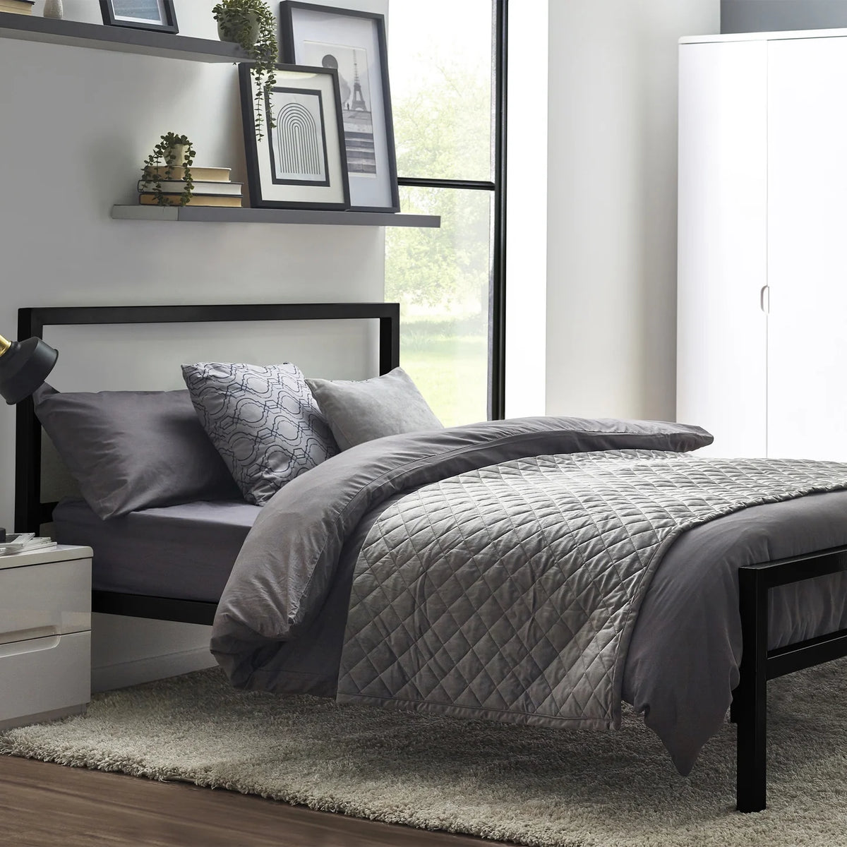 Soto Metal Bed - Black