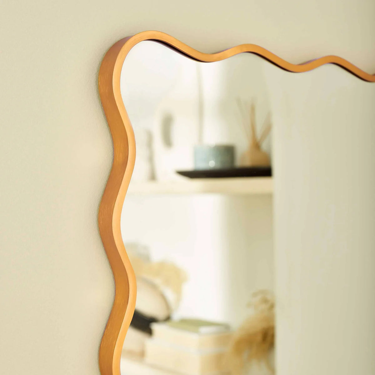 Stevie Scalloped Edge Mirror