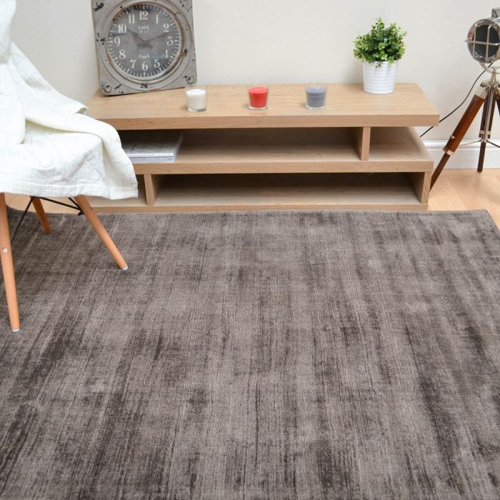 Blade Chocolate Rug