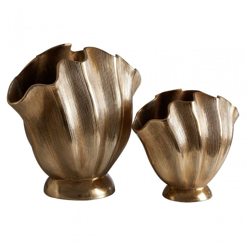 Estrella Fluted Vase Collection