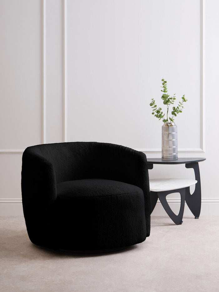 Montreal Curved Chair Collection