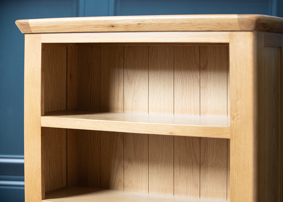 Skye - Tall Bookcase (DAM527N)