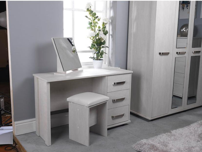 Heart Bedroom Furniture - Wardrobes VARIO Colours