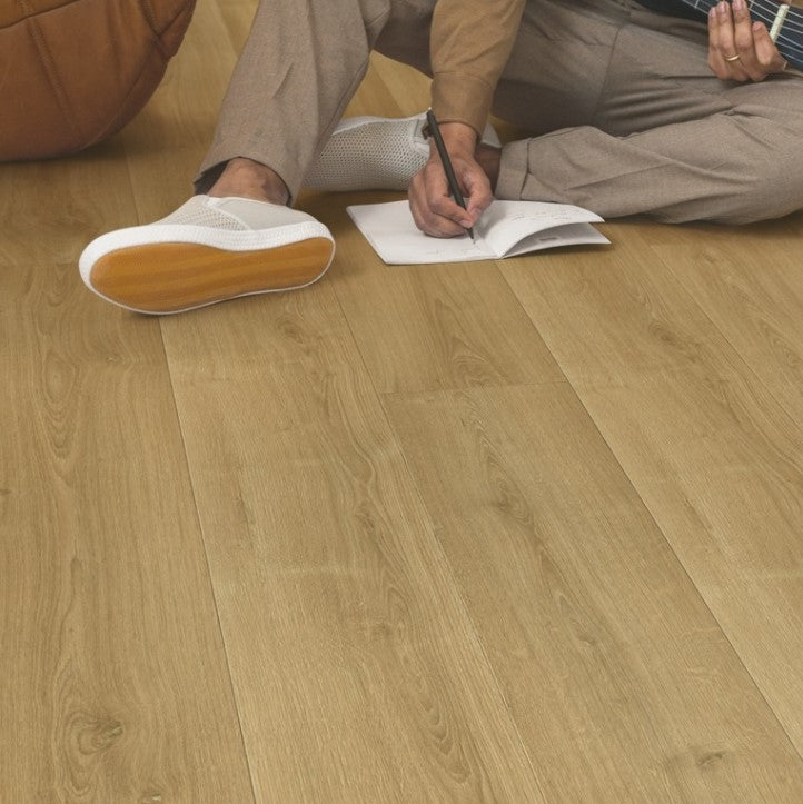 Quickstep Capture Laminate Flooring - Brushed Oak Warm Natural