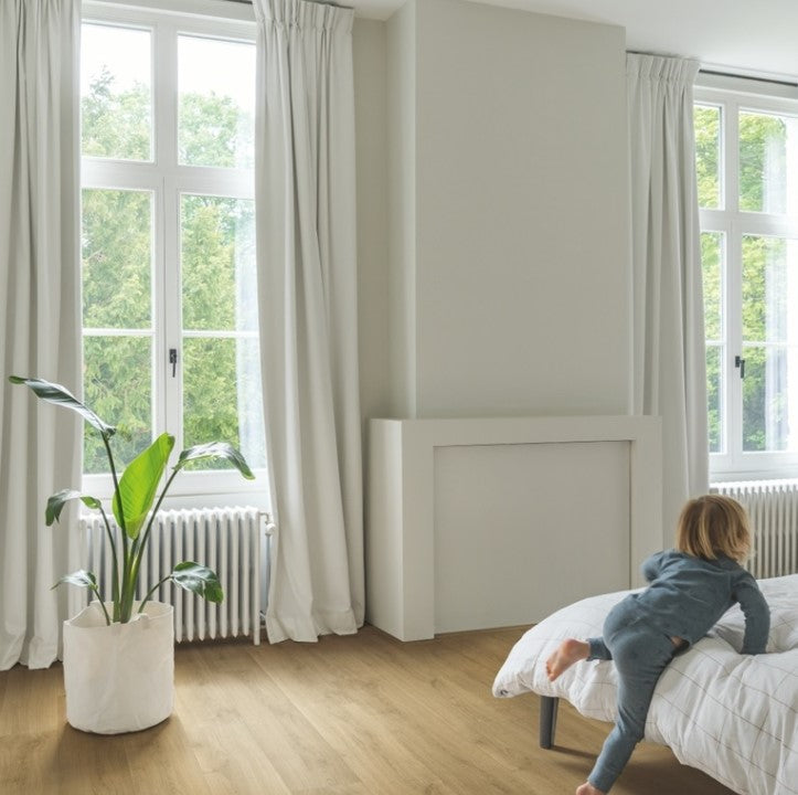 Quickstep Capture Laminate Flooring - Brushed Oak Warm Natural