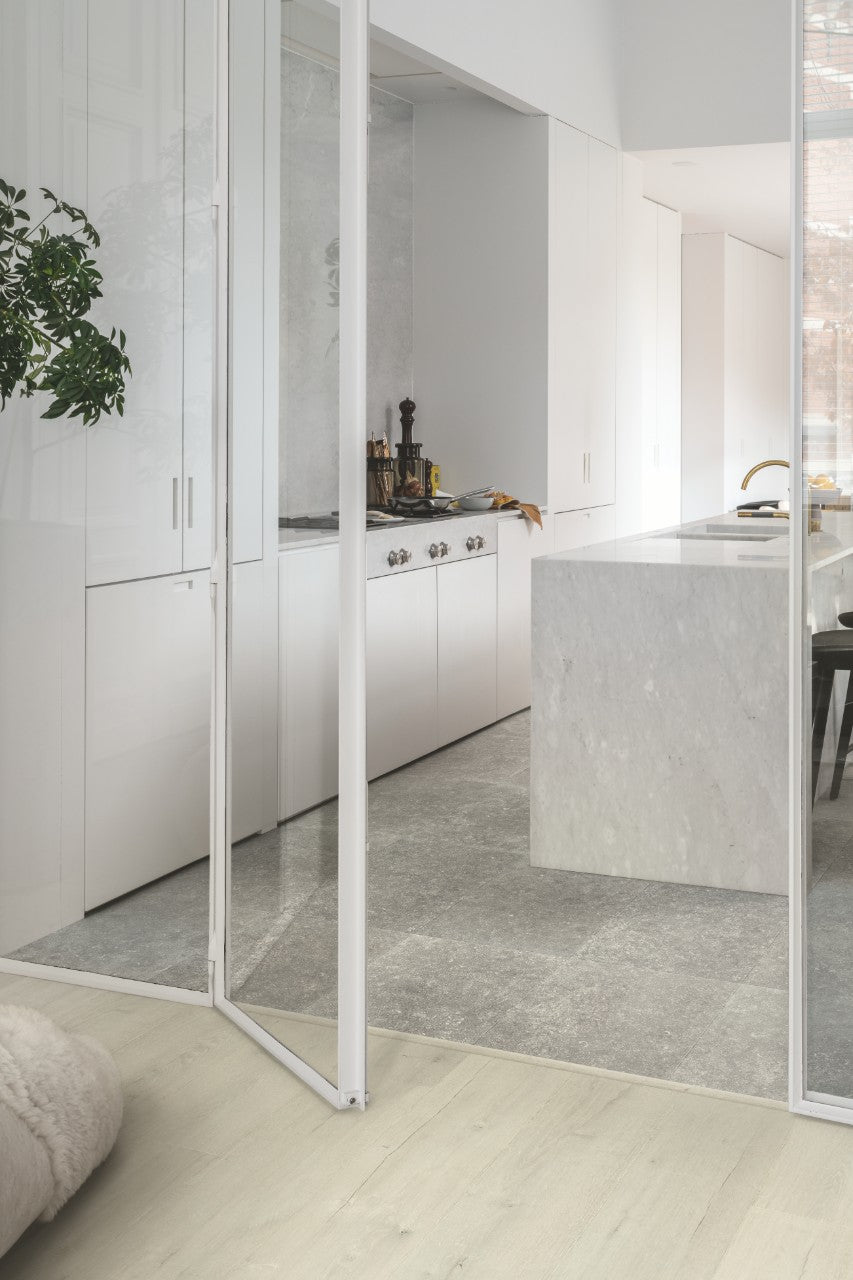 Quickstep Capture Laminate Flooring - Soft Patina Oak