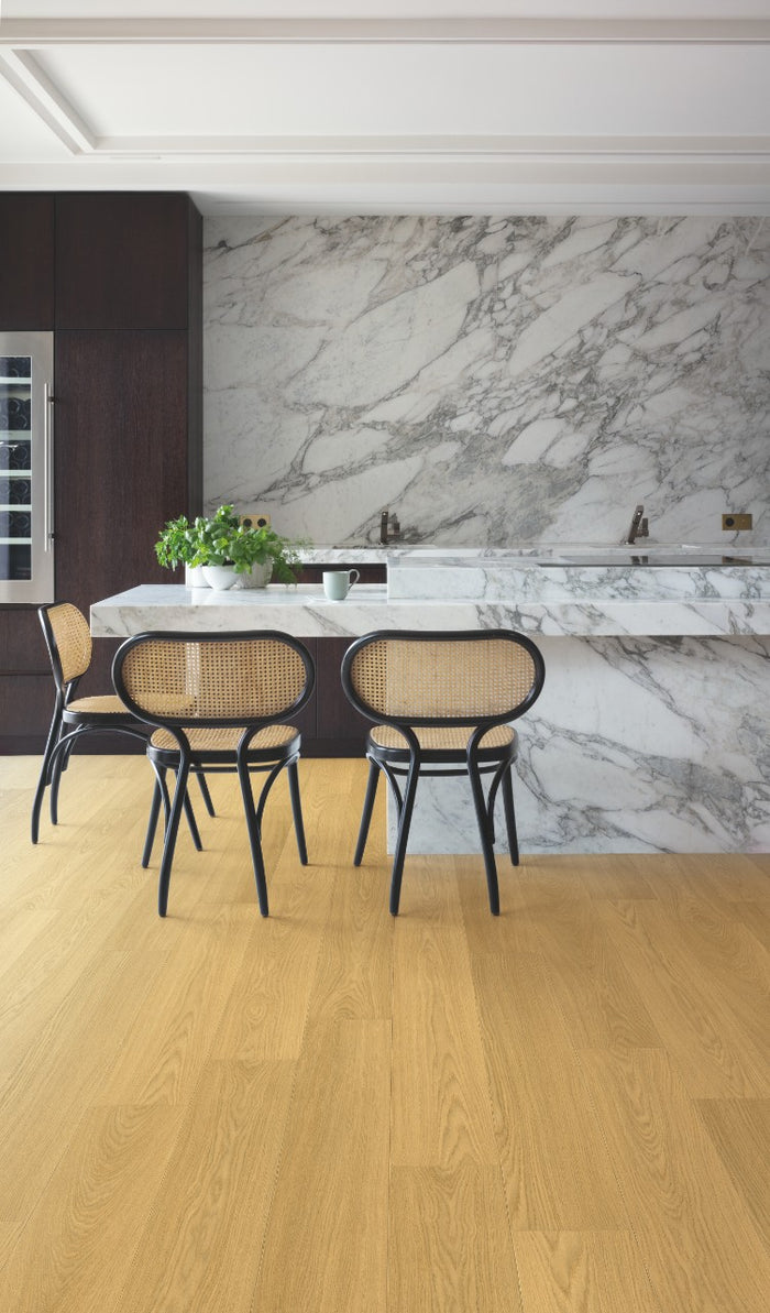 Quickstep Capture Laminate Flooring - Natural Varnished Oak