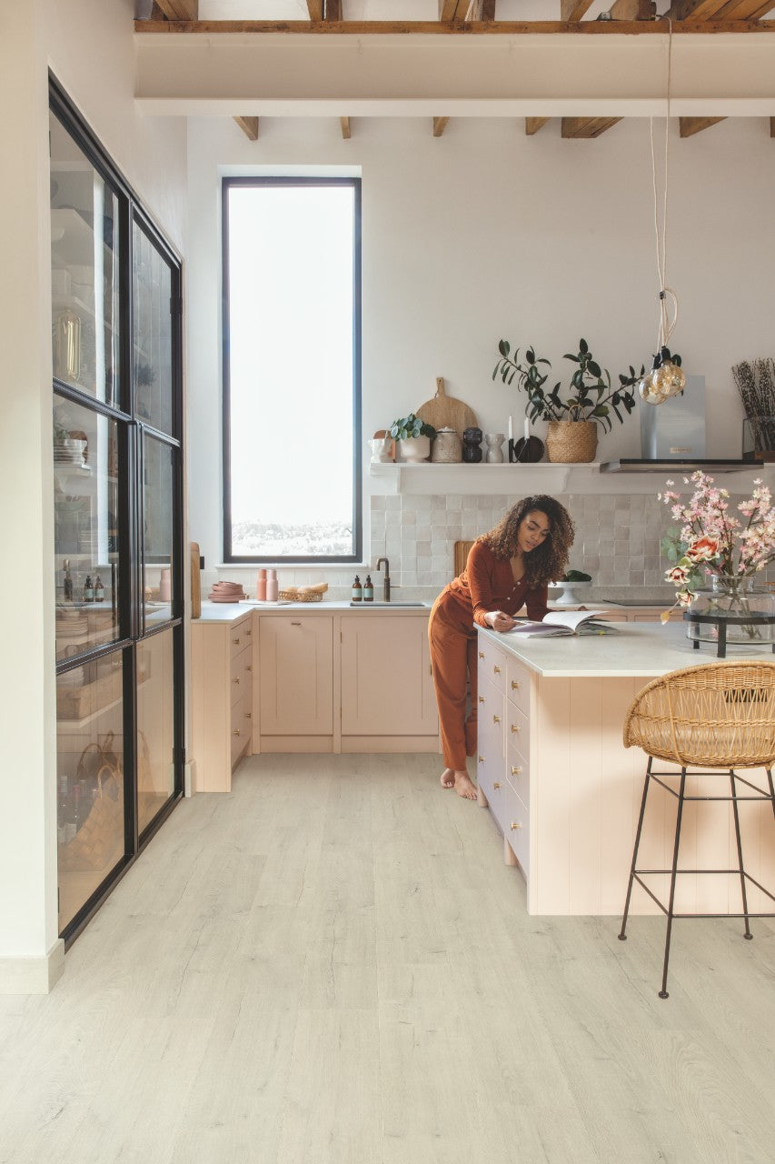 Quickstep Capture Laminate Flooring - Soft Patina Oak